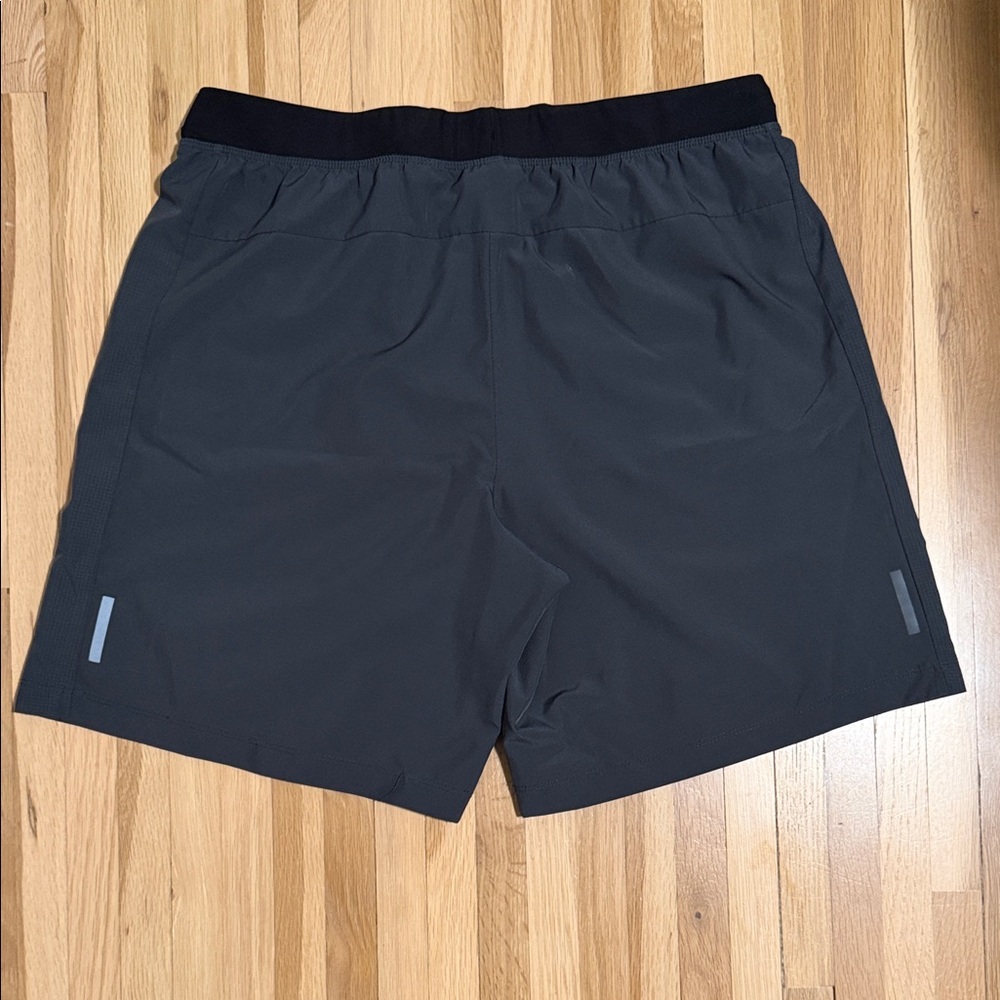 Asics Men's Dark Gray Athletic Running Shorts with Zipper Pockets - Picture 3 of 3